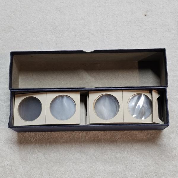 Single-Row Cardboard Coin Storage Box with Empty Cardboard-Flip Coin Holders