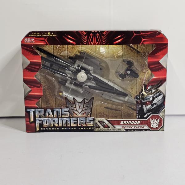 Transformers Revenge of the Fallen Voyager Class Grindor Action Figure