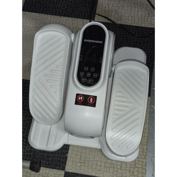 PICKUP IN CANTON -  STAIR STEPPER EXERCISE MACHINE - EXCELLENT CONDITION