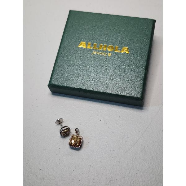 14K White Gold Stud Earring and Pendant TW: 5.0g