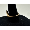 Image 2 : 14kp Yellow Gold Cursive V Initial Ring 5.7g