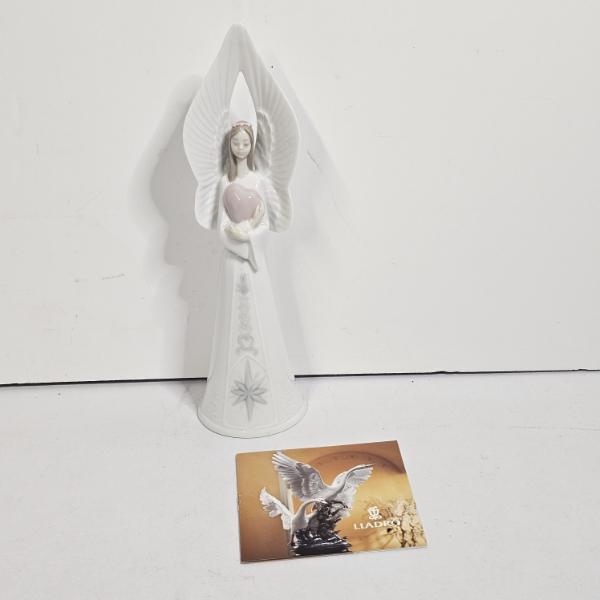 Lladró Sounds Of Love Porcelain Angel Bell Figurine in Original Box, 6474, 9.0x3.25"