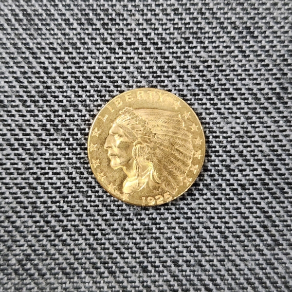 1925 United States $2.50 Gold Indian Head Coin ~ AGW: 0.121 Oz ~ Mintage of 578,000