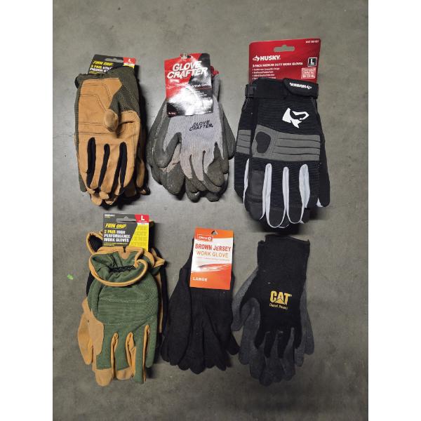 All Brand New- 12 Pair Of Large Mens Work Gloves