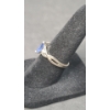 Image 3 : 10K White Gold Ring With Tanzanite And Diamonds - Size: 5.5 - Weight: 1.6g