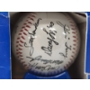 Image 5 : Collectors Major League Chicago Cubs 1984 Souvenir Facsimile Signed Baseball - New in Box