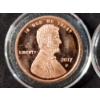 Image 2 : Lot of Two .999 Fine Copper AVDP Ounces in Protective Cases - 2017-P & 1909-S VDB Penny DESIGNS