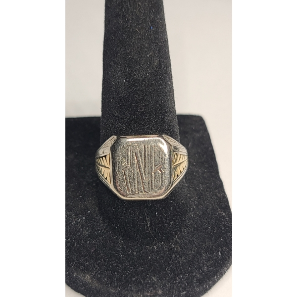 14K Yellow Gold Monogrammed Ring - Size 9 - Weight: 4.8g