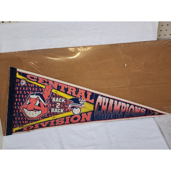 Vintage 1996 Central Division Back 2 Back Champions Cleveland Indians Pennant Banner ~ 