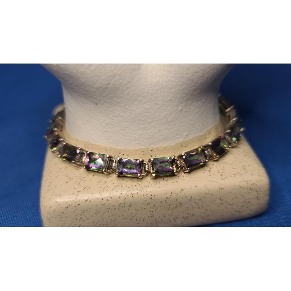Beautiful 14K Gold Mystic Fire Topaz Bracelet - Weight: 10.8g
