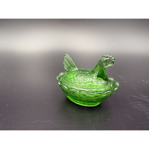 Degenhart Glass Hen on Nest - Green - ~2 inches 