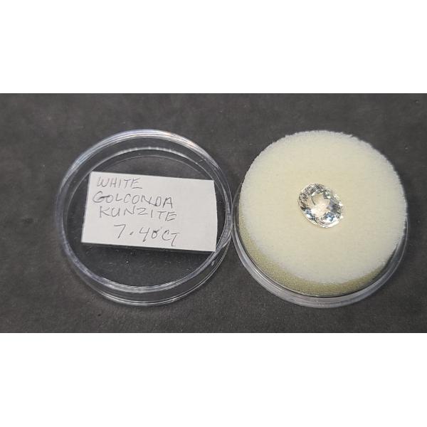 Loose 7.40 Ct White Golconda Kunzite 