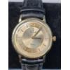 Image 2 : Vintage Men's Vicence Swiss Parts Quartz Wristwatch With 14K Gold Case 