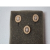 Image 1 : Stunning 14K Gold Earrings & Matching 14K Gold Pendant - Total Weight: 3.7g 