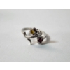 Image 4 : Gorgeous 14K White Gold Tri-Stone Cluster Ring - Size 6.5 - Total Weight: 2.6g