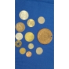Image 5 : Assorted U.S And Foreign Coins & Tokens Including Large 1893 Indian Head Penny Replica 