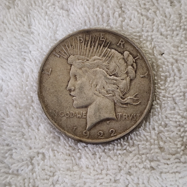 1922 United States 90% Silver Peace Dollar 