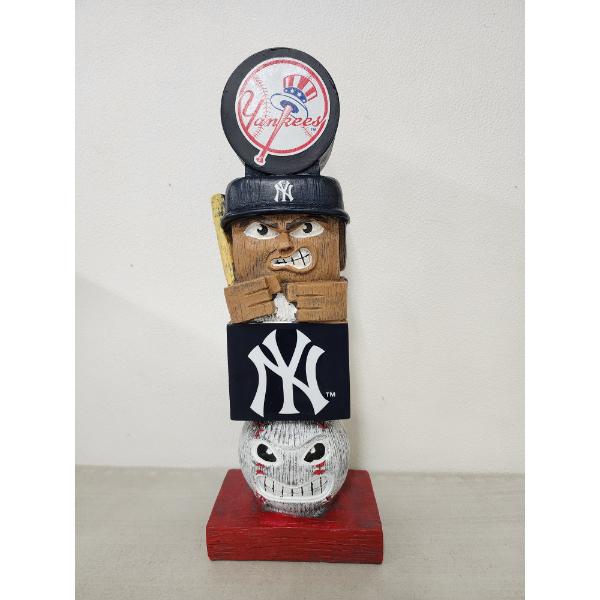 Officially Licensed MLB New York Yankees Tiki Totem ~ Stands About 14 Inches Tall