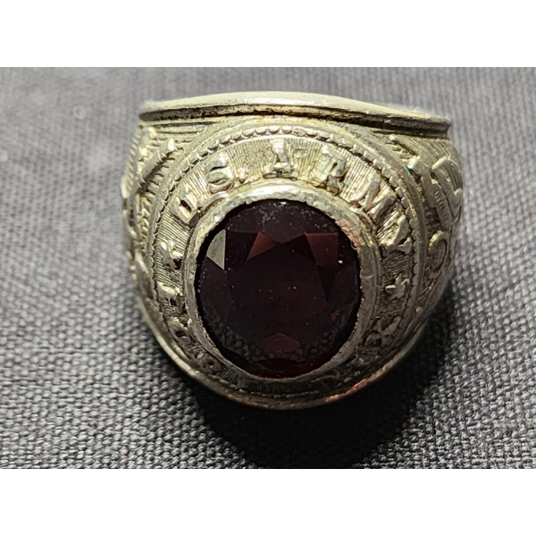 Nice Sterling Silver US Army Ring With Red Garnet Stone - Size 8 - Weighs 19.9 Grams