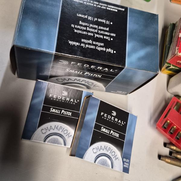 AMMO RELOADING - 1000 COUNT - FEDERAL SMALL PISTOL PRIMERS