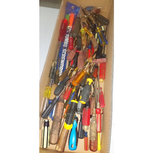 Very Large Lot Of Assorted Screw Drivers As Shown