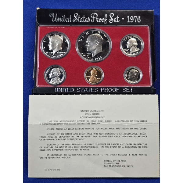 1976 United States Mint Proof Set w/ Display Case