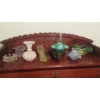 Image 1 : Contents AS Shown On Shelf - Lot Of Collectible Art Glass