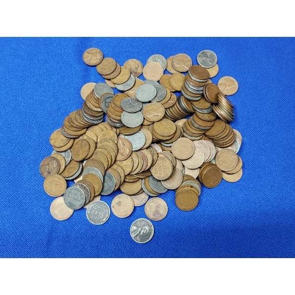 Lot of Assorted Years, Unsearched Lincoln Wheat Cents FV: $2.69
