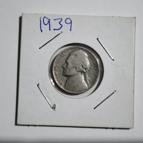 United States 1939 Mint Error Jefferson Nickel ~ Mint Error On Rim on Reverse Side