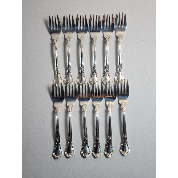 x12 Gorham Chantilly Sterling Silver Forks Total Weight: 446.9g