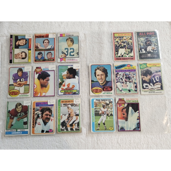 Lot of Assorted 1970's Baseball Cards (16 Total)