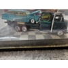 Image 2 : Elwood's  Garage Truck/Car Diorama