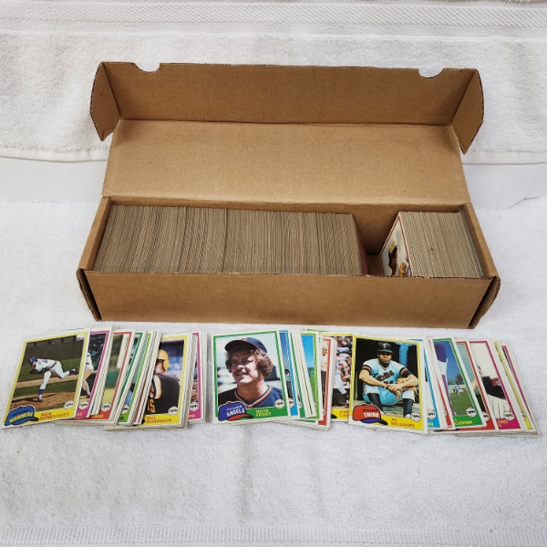 14In Long Box FILLED With Assorted Baseball Trading Cards ~ Mostly 1981 Topps ~