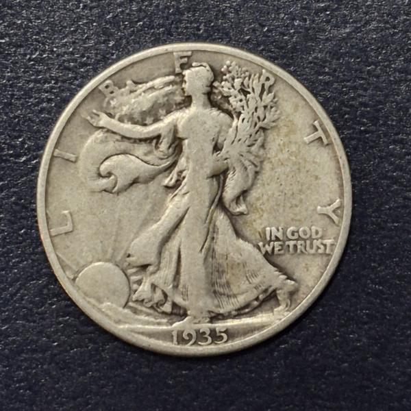 1935 D Walking Liberty Half Dollar - HG See Pictures For Condition