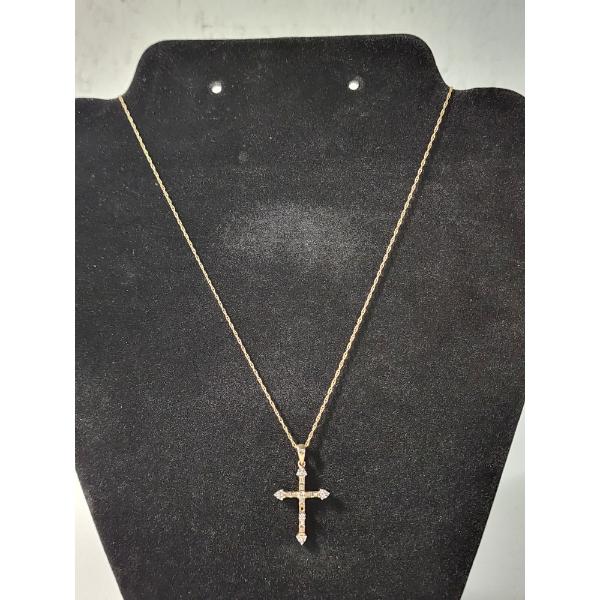 Stunning 10K Gold Cross Necklace with Diamonds - 18in - TW: 2.4g