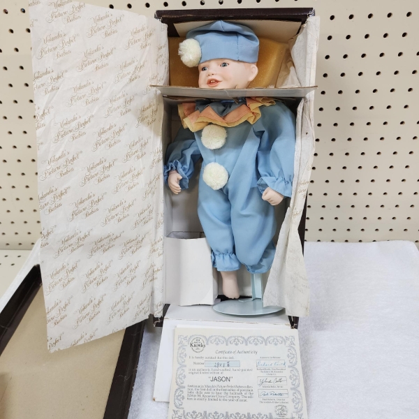 Knowles China Company Yolanda's Picture Perfect Babies Doll in Original Box With Certificate 