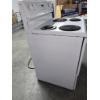 Image 10 : Frididaire Coil Electric Stove - Excellent Condition!