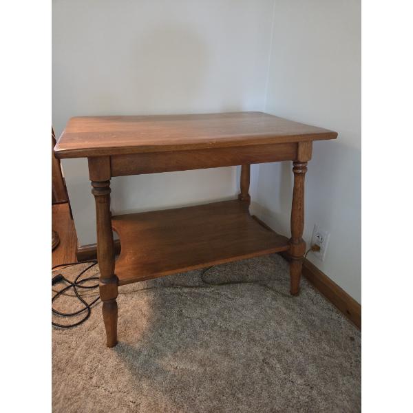 PICKUP IN CANTON - Gorgeous Solid Wood 22'' H, 17'' D, 27'' L Side Table 