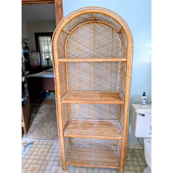 Amazing Wicker Hutch 31"x6ft"
