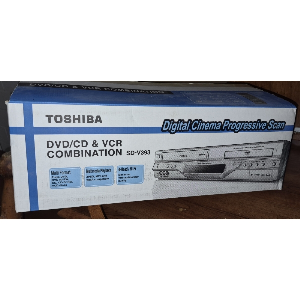 PICKUP IN CANTON - TOSHIBA DVD /VCR WITH REMOTE IN BOX