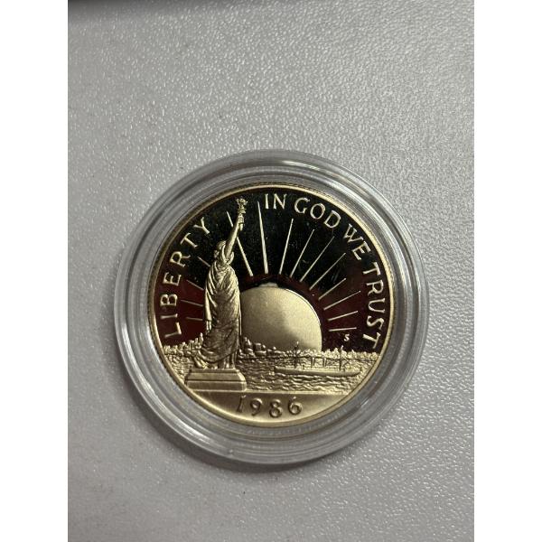 U.S. Liberty Coin - 1986 Liberty Half Dollar - 92% Copper & 8% Nickel - First Statue of Libery Half 