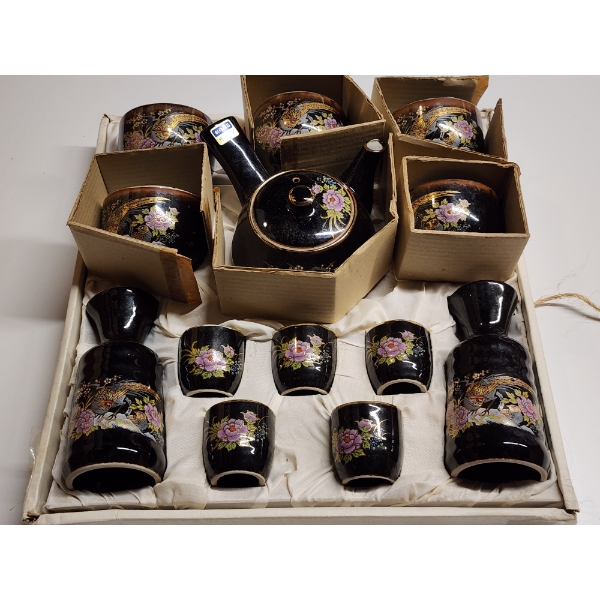 Nice NEW IN BOX Vintage Sake China Set 