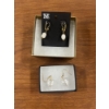 Image 2 : The Metropolitan Museum of Art Earrings