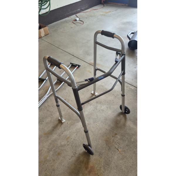 Louisville Home Pickup - Like New Aluminum Walker As Pictured & Set Of Excellent Aluminum Crutches

