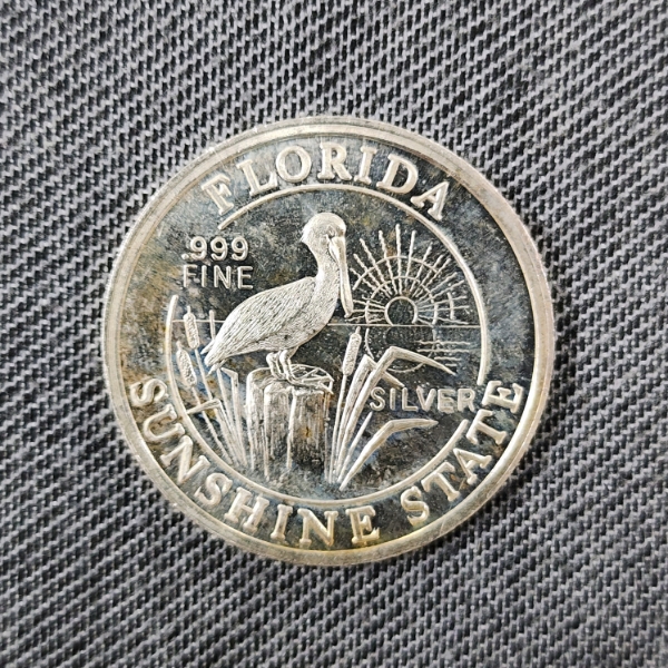 One Troy Ounce .999 Fine Silver Round Florida Sunshine State Design