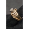 Image 4 : Women's 14K Gold Ring With Diamonds - Size 6 - Weight: 8.6g