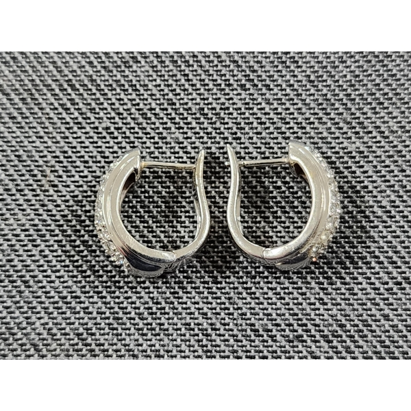 BEAUTIFUL 14K White Gold Hoop Earrings Featuring 54 Round Diamonds 