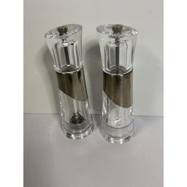Bobbi Salt & Pepper Mill Set with Package