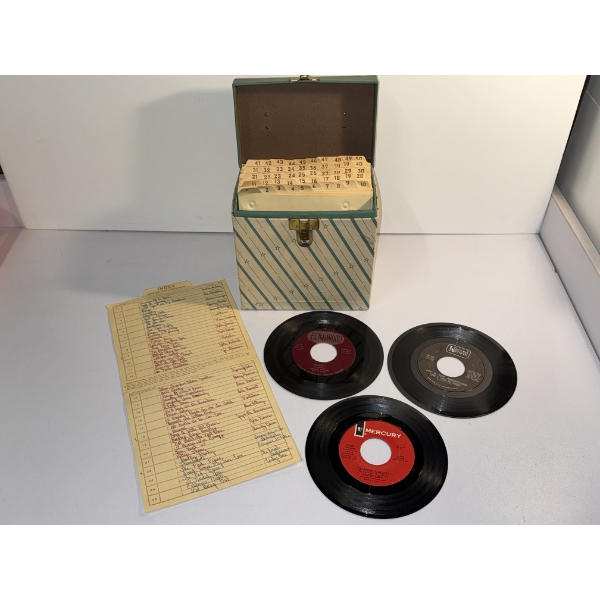 Vintage Platter-Pak 45 RPM Record Carrying Case Including Assorted Records 
