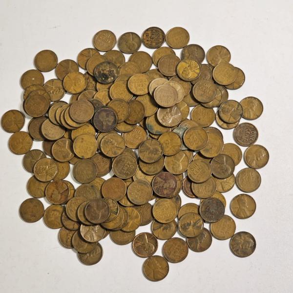 173 United States Lincoln Wheat Pennies With A Total Face Value Of $1.73